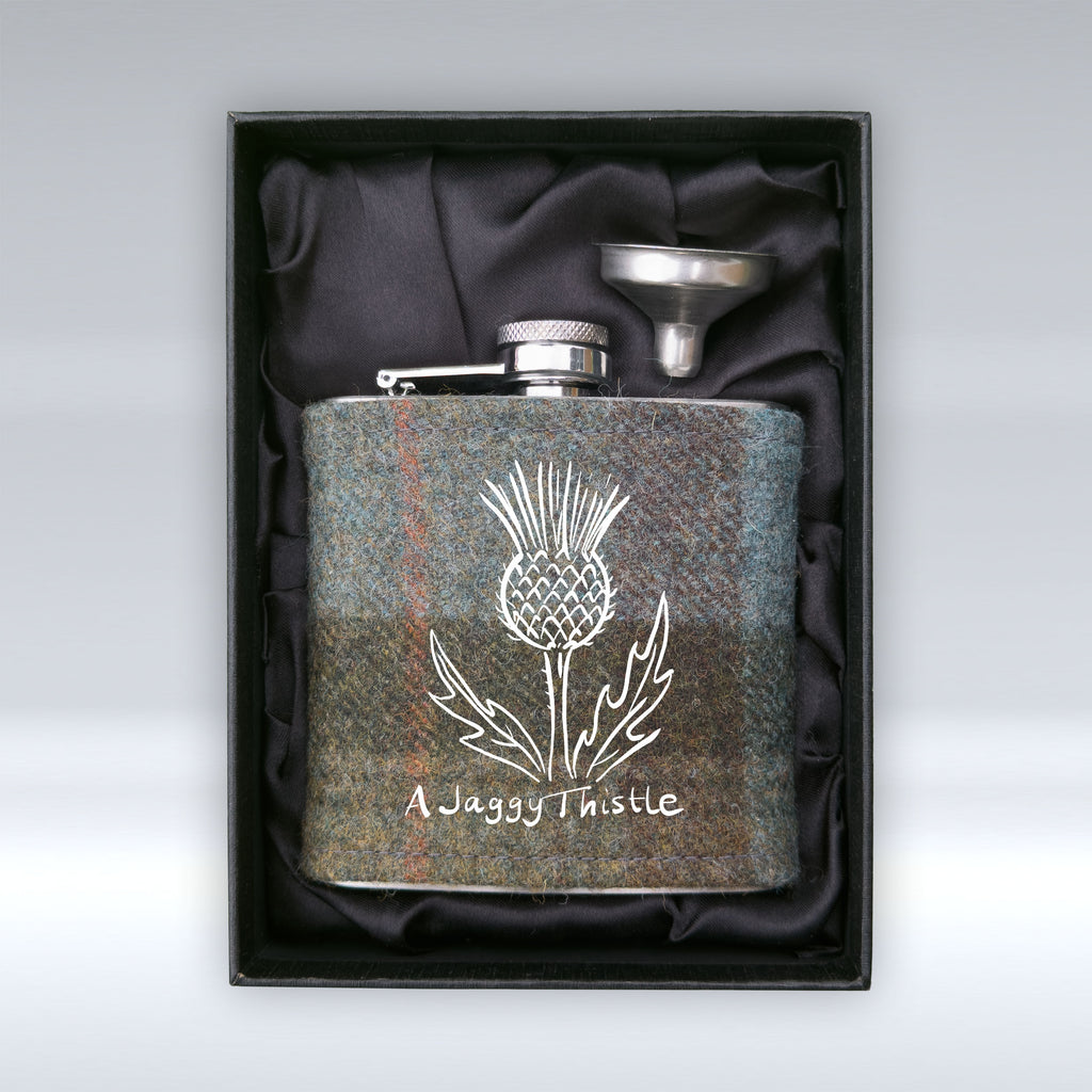 A Jaggy Thistle Outline - 6oz Hip Flask - With Sleeve pureminted